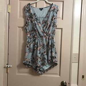 Flowered romper